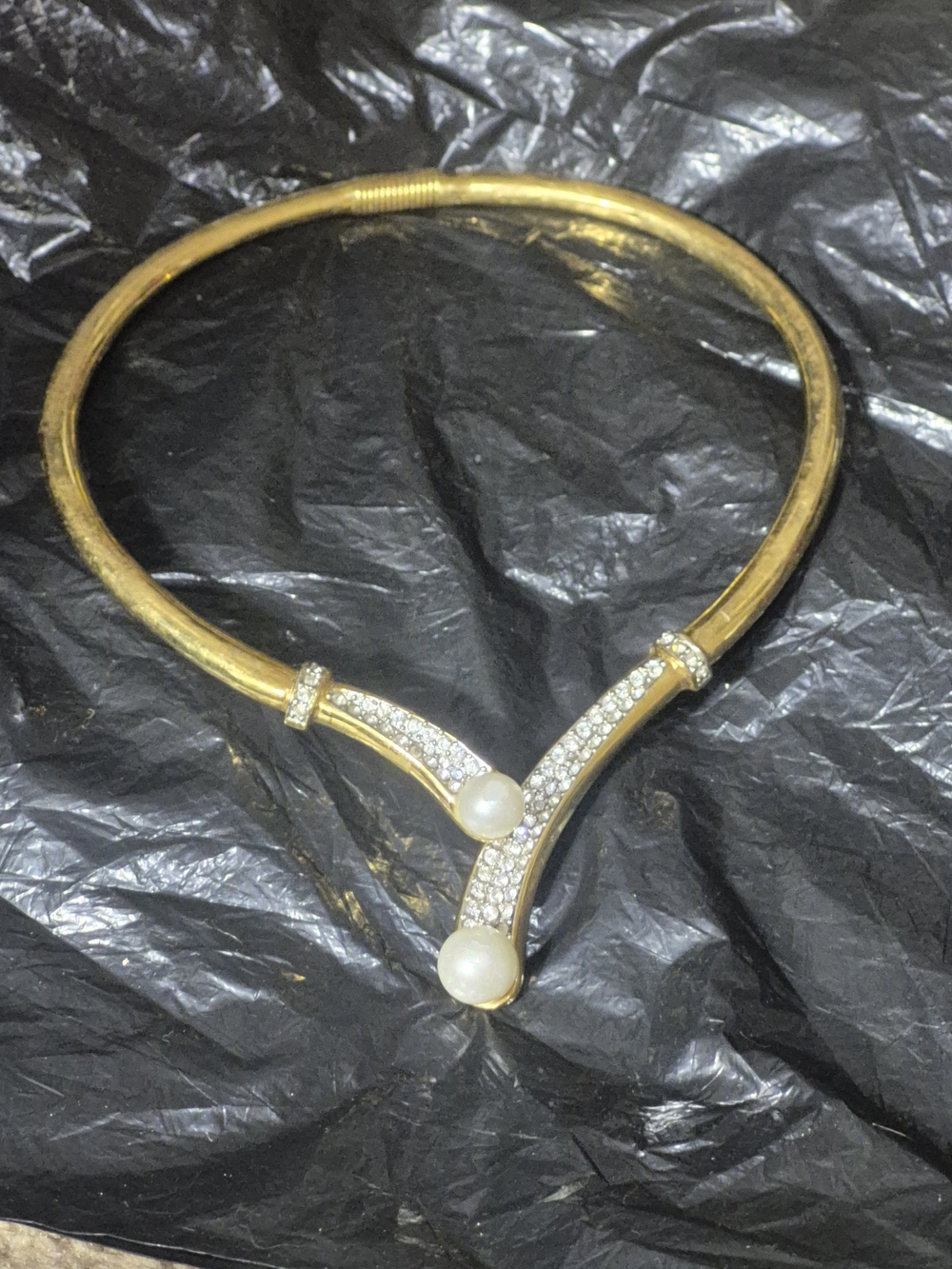 Source Unknown Gold-Tone Pearl & Crystal V-Front Collar Necklace